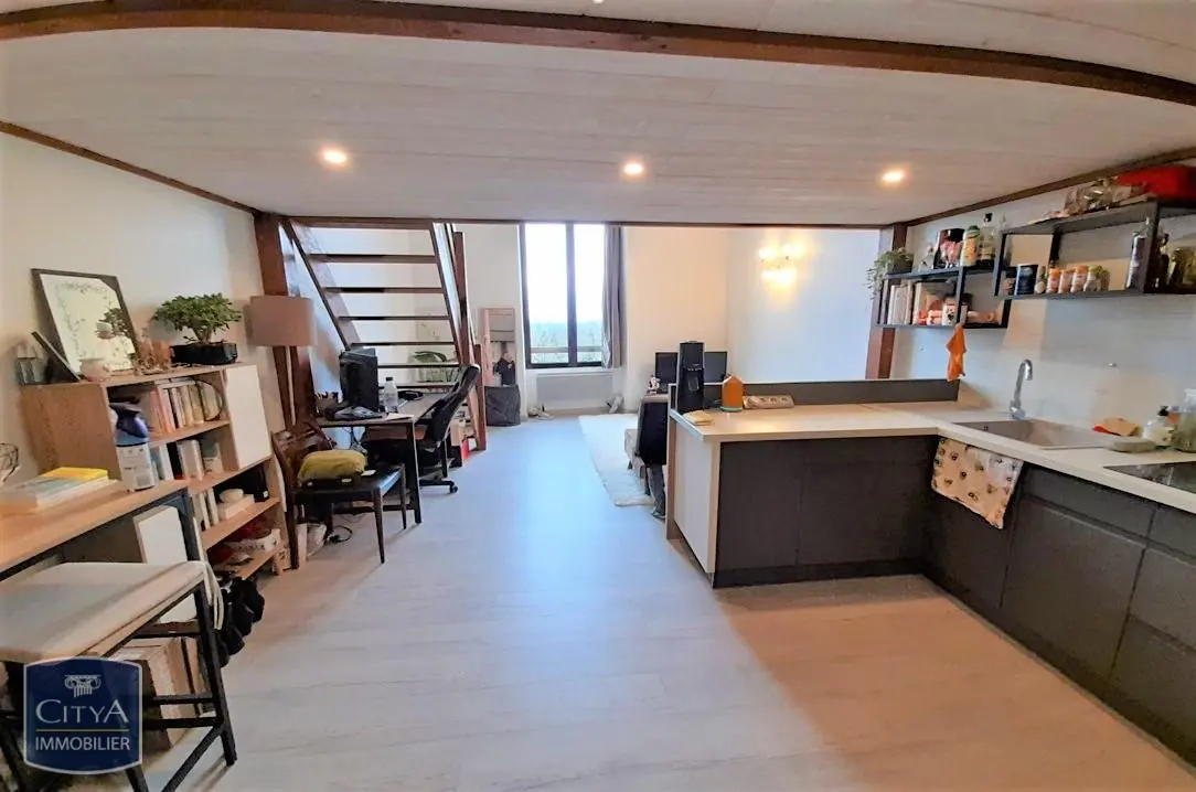 Photo 2 Appartement 1 pièce 42.04m²