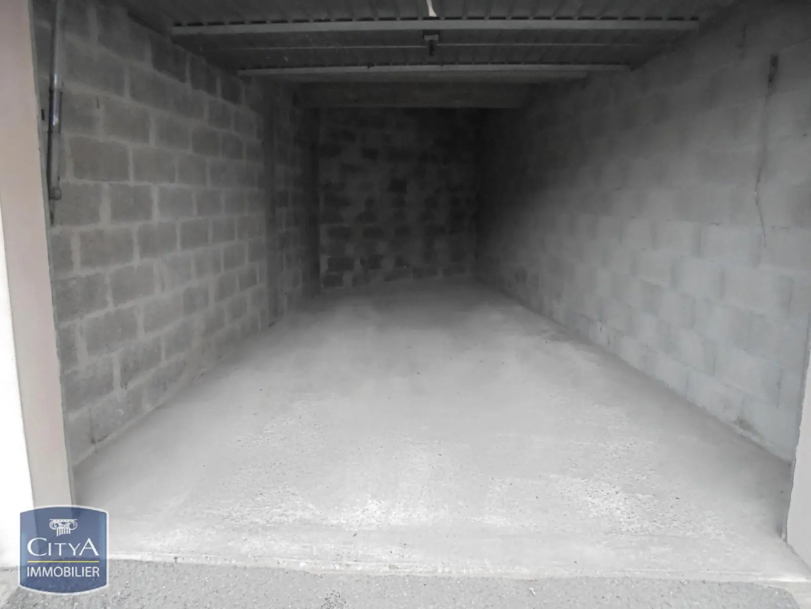 Photo 2 Parking 15m²