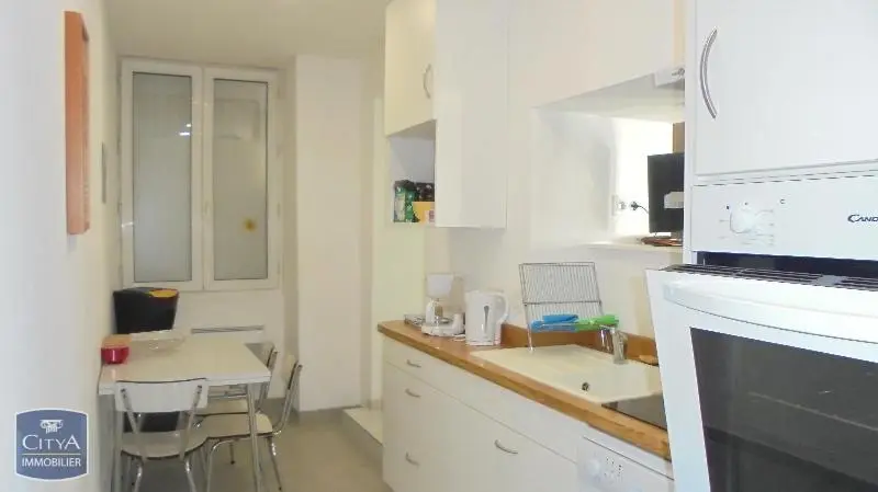 Photo 1 Appartement 1 pièce 31.73m²
