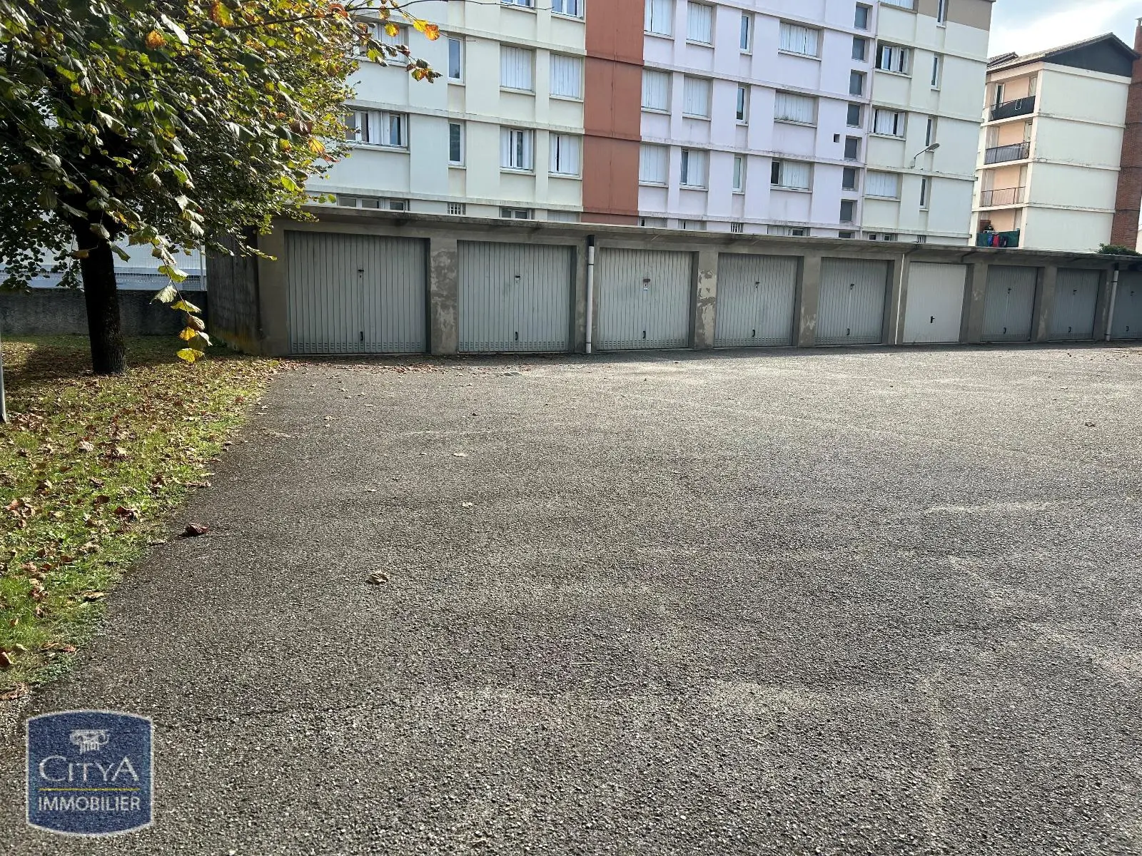 Photo 1 Parking 15m²