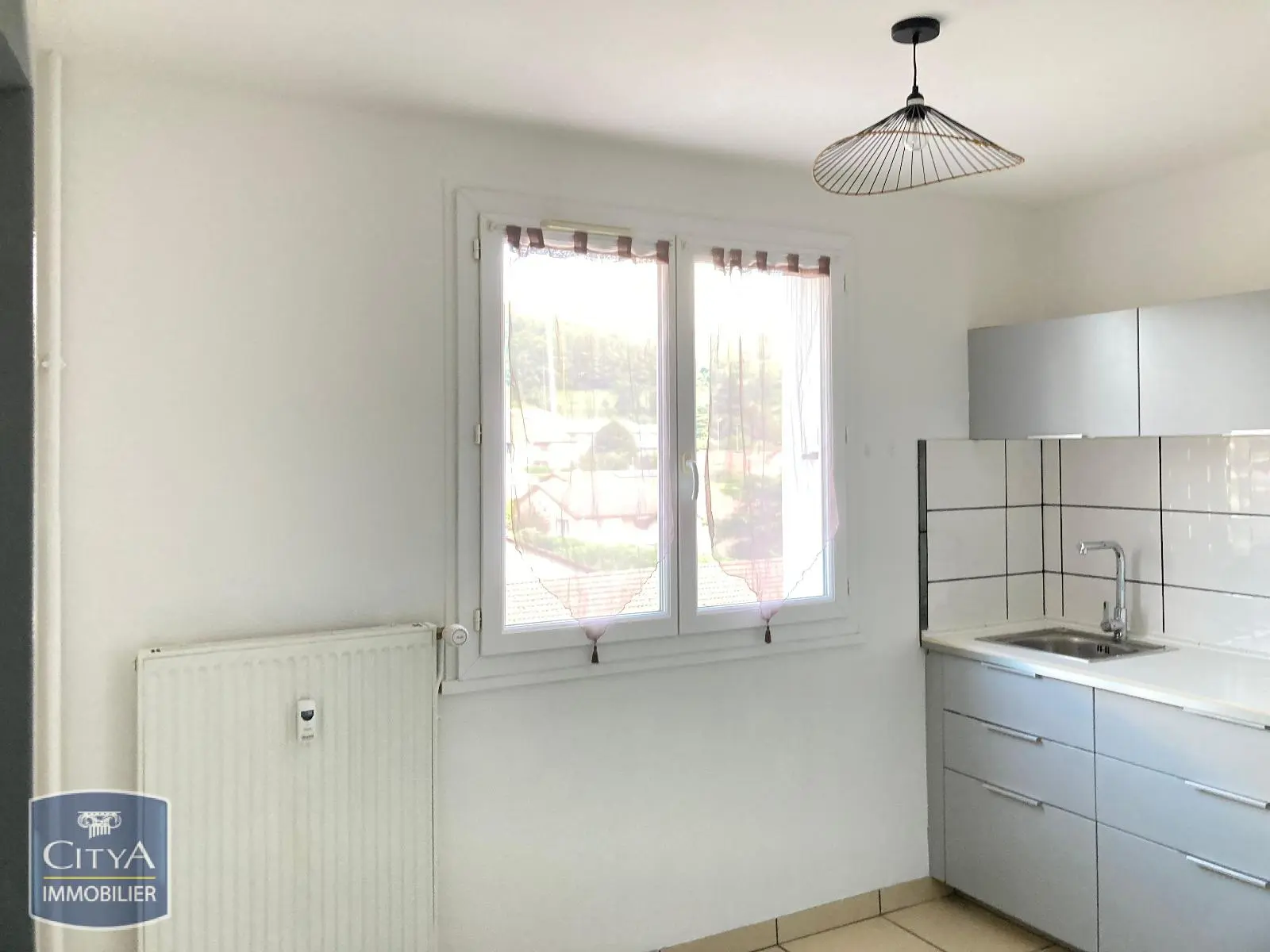 Photo 2 Appartement 1 pièce 27.2m²