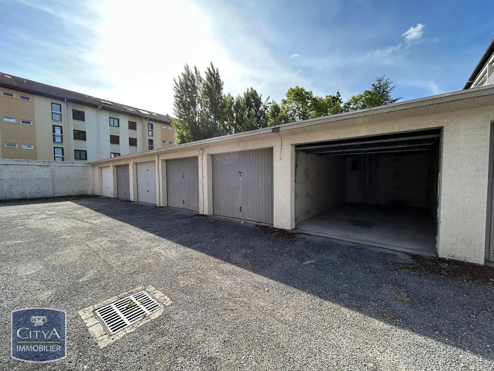 Photo 1 Parking 15m²