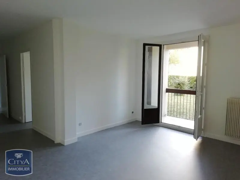 Photo 1 Appartement 4 pièces 79.81m²