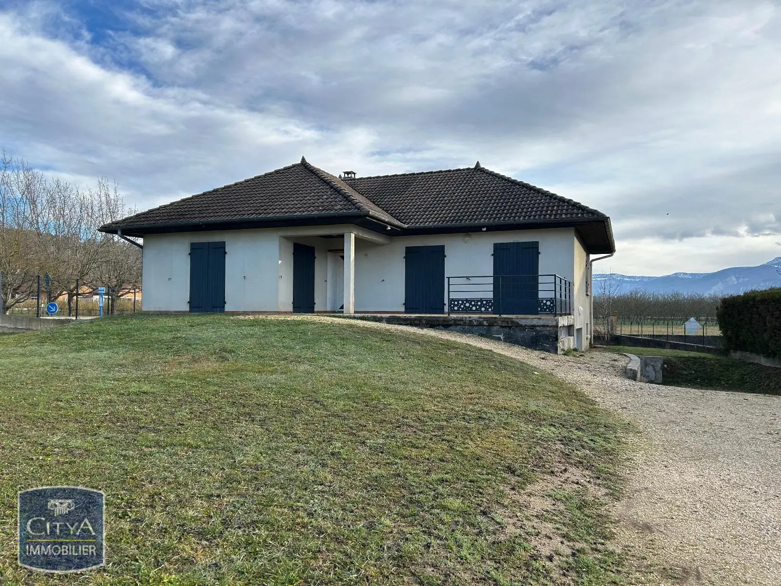 Photo 1 Maison 4 pièces 96m²