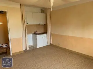 Photo 2 Local Professionnel 14.3m²
