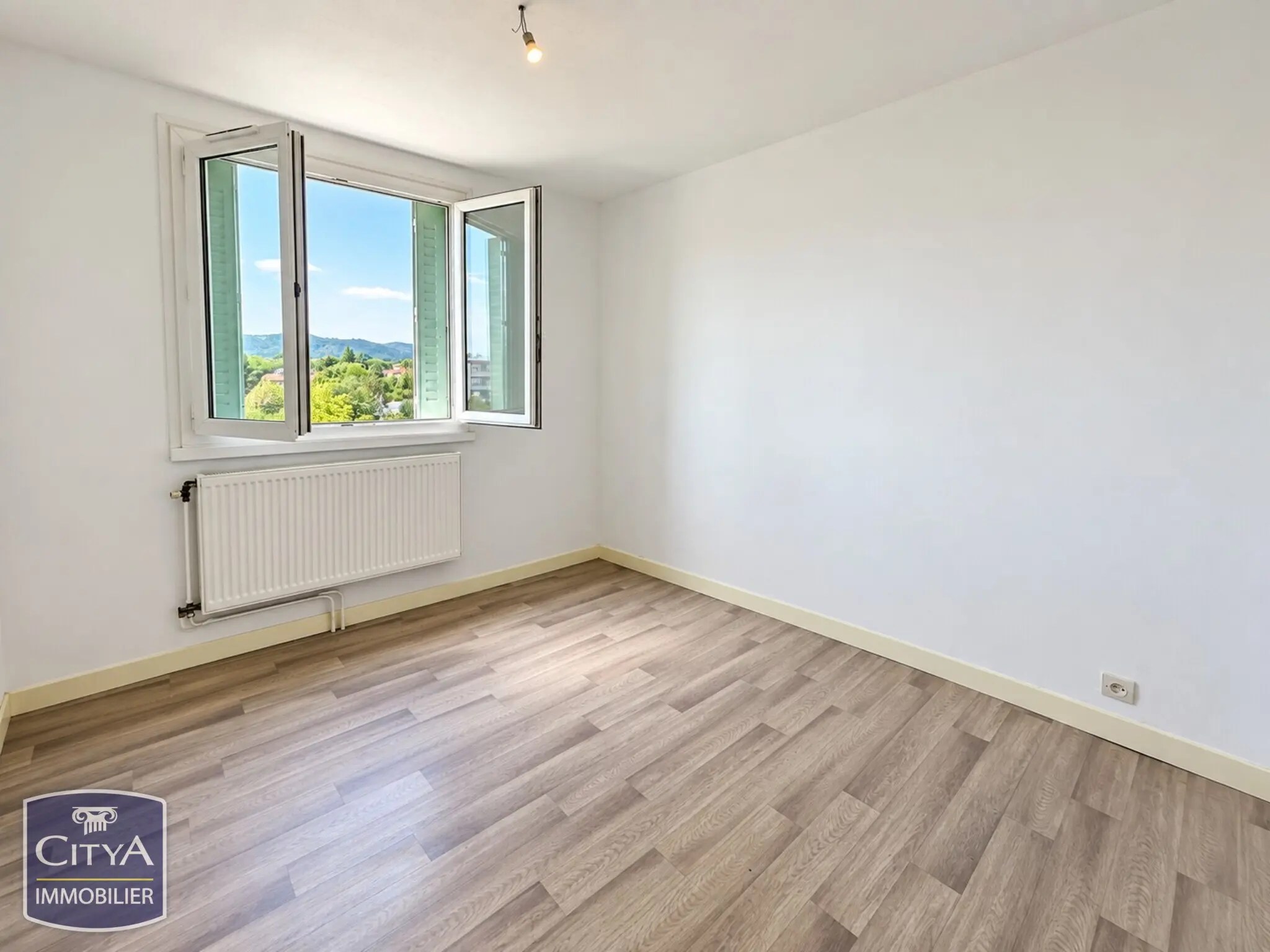 Photo 2 Appartement 3 pièces 56m²