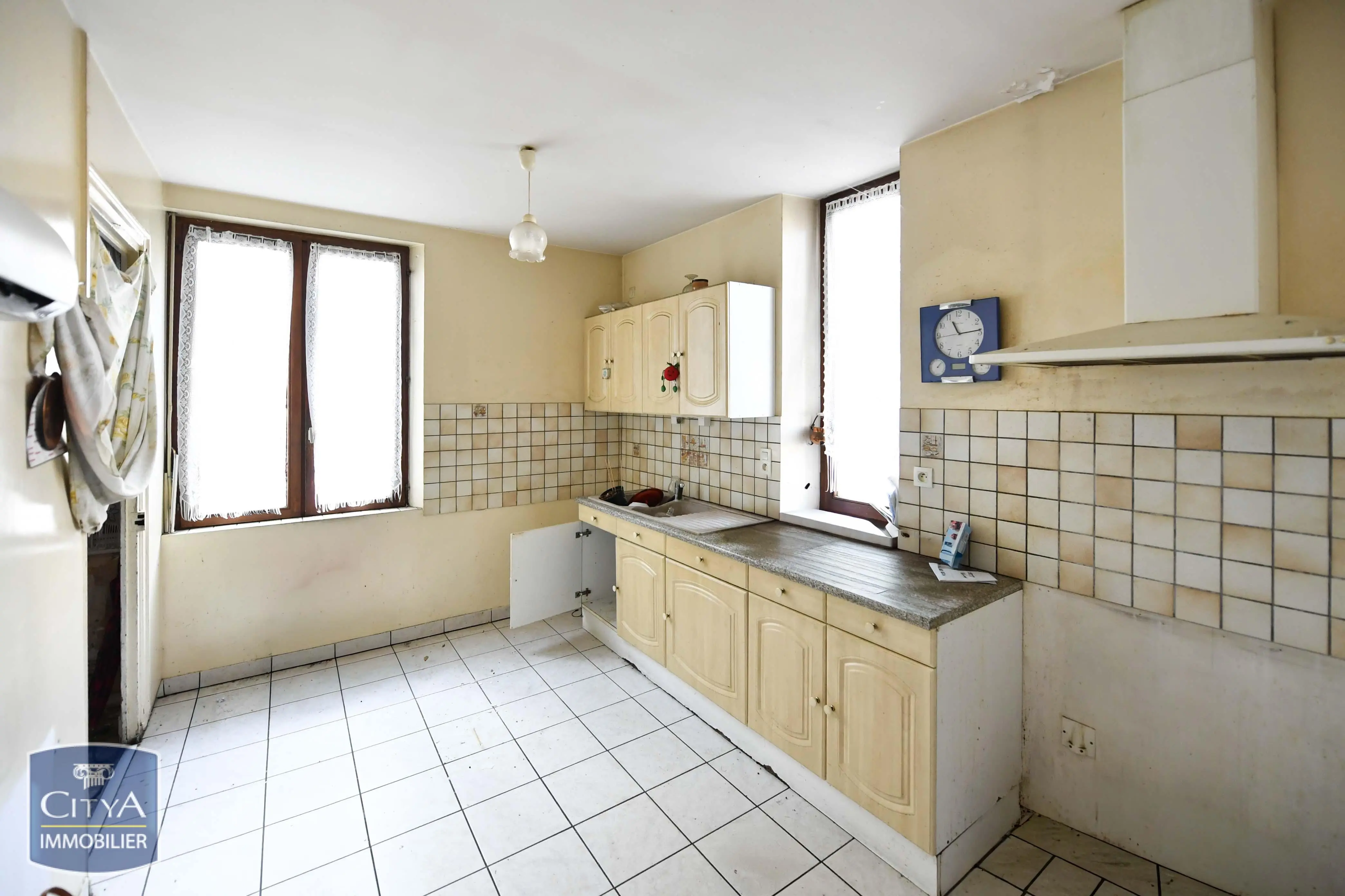 Photo 4 Immeuble 250m²