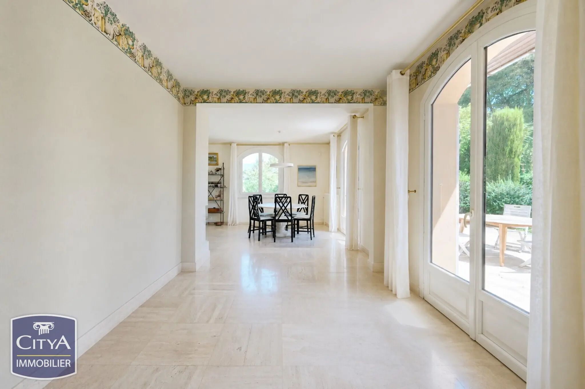 Photo 4 Maison 7 pièces 202.8m²