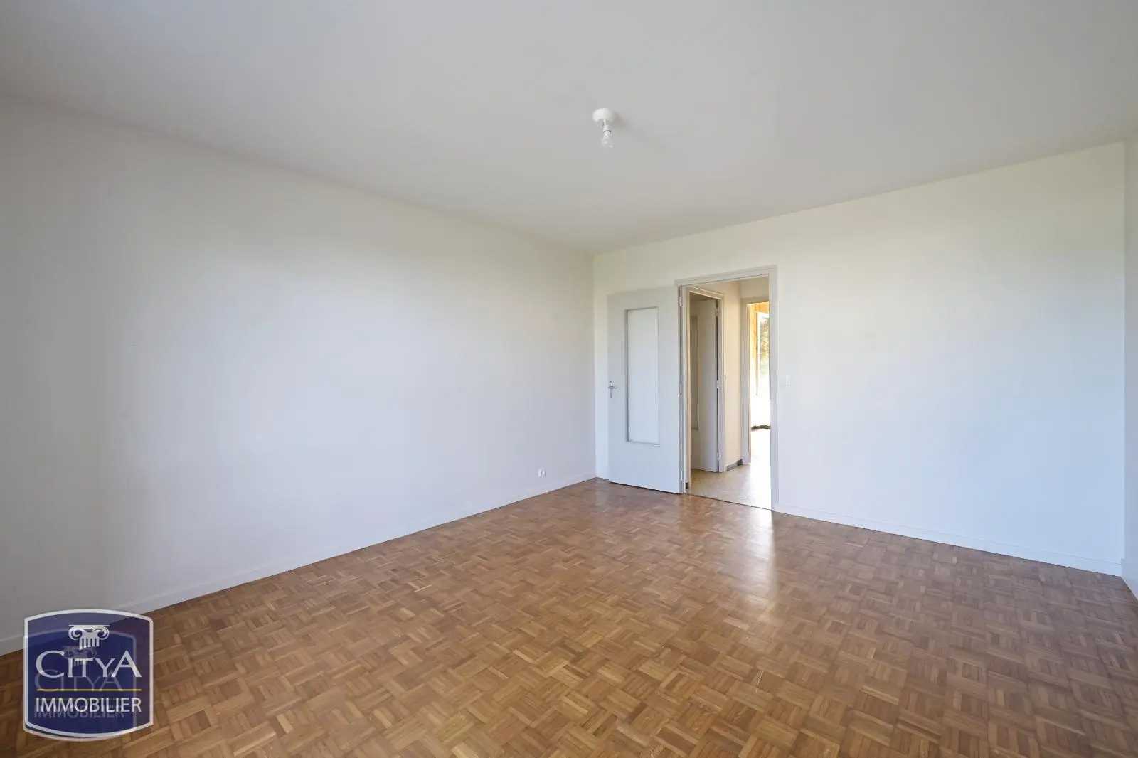 Photo 3 Appartement 4 pièces 80m²