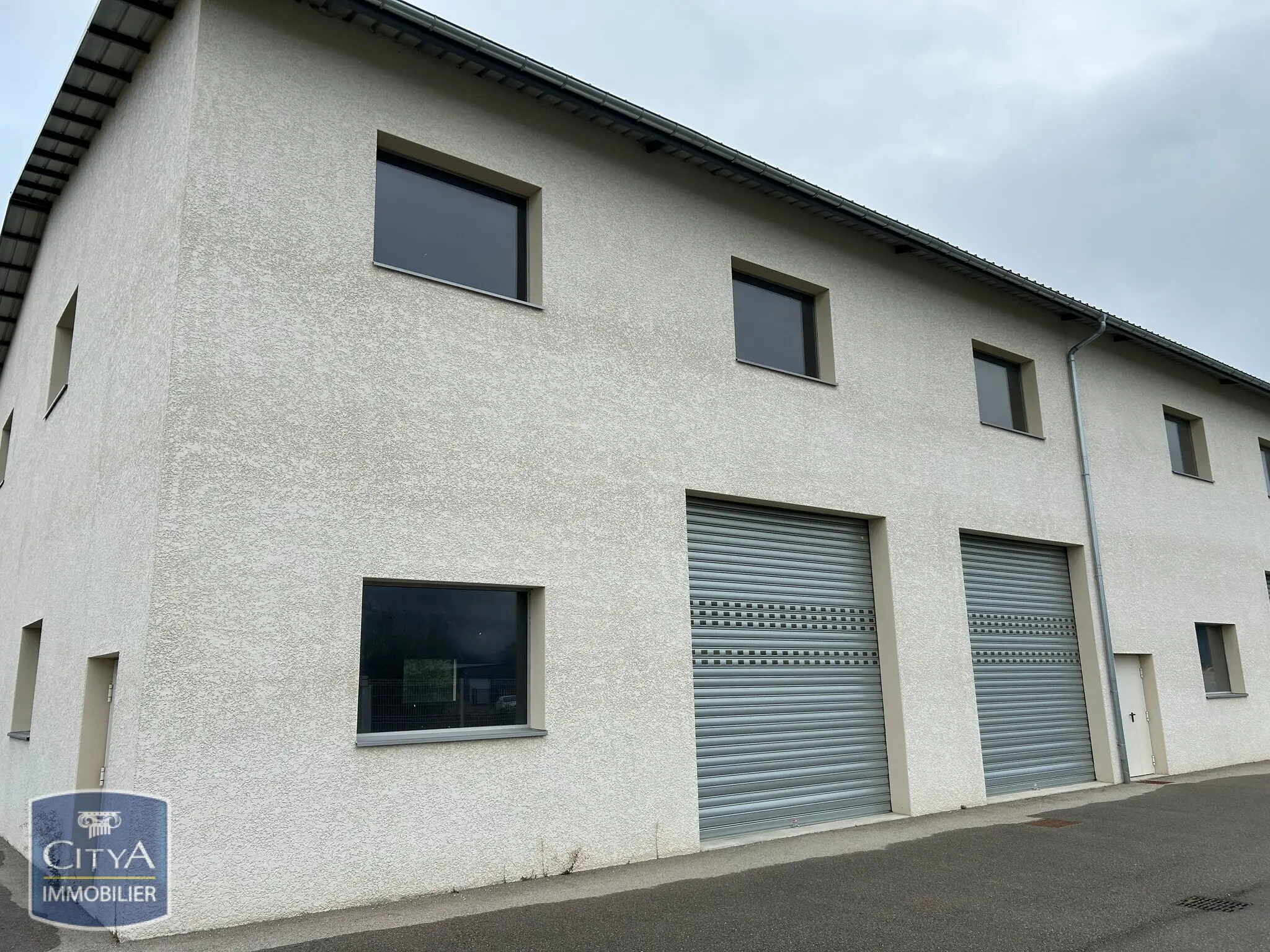 Photo 4 Local Professionnel 640m²