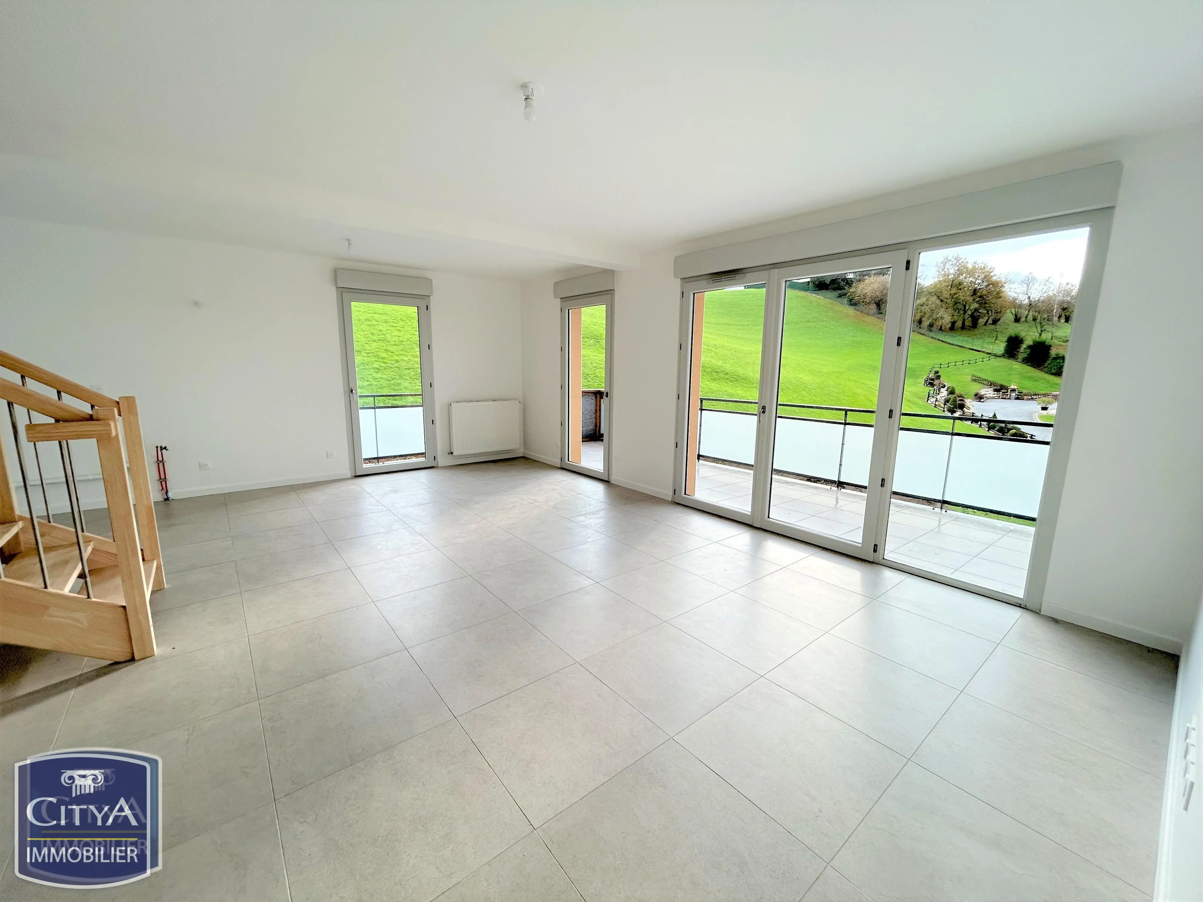 Photo 2 Appartement 6 pièces 118m²
