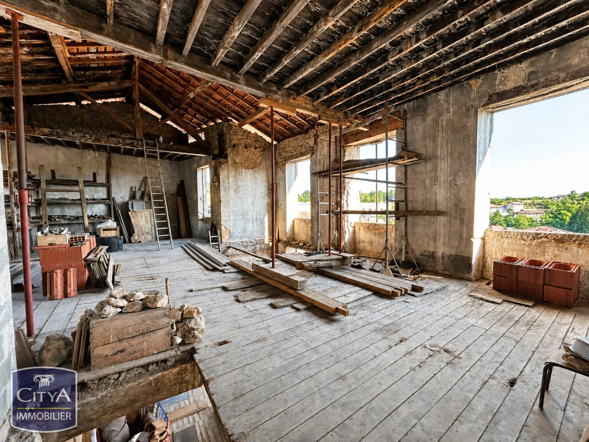 Photo 3 Immeuble 150m²