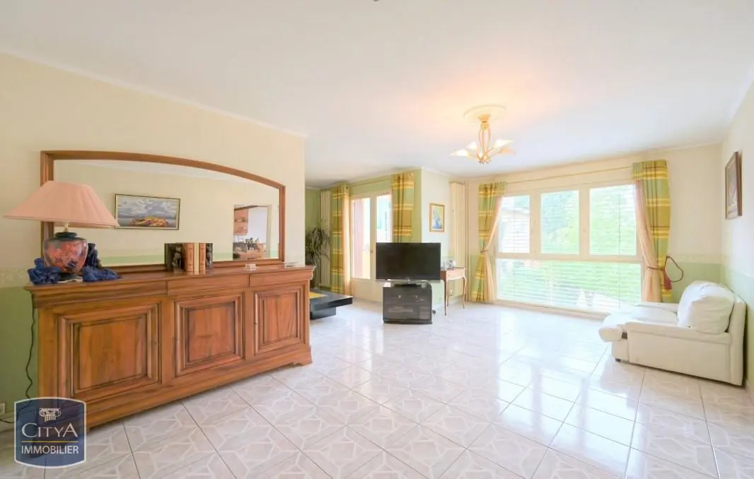 Photo 1 Appartement 5 pièces 118m²