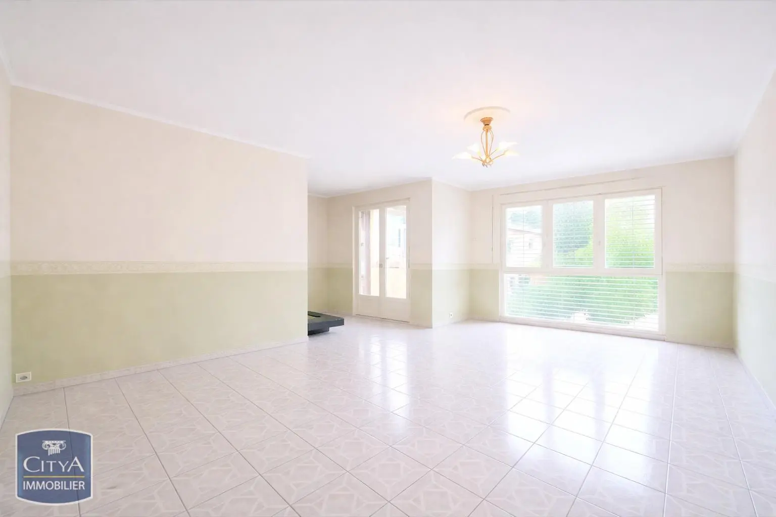 Photo 2 Appartement 5 pièces 118m²