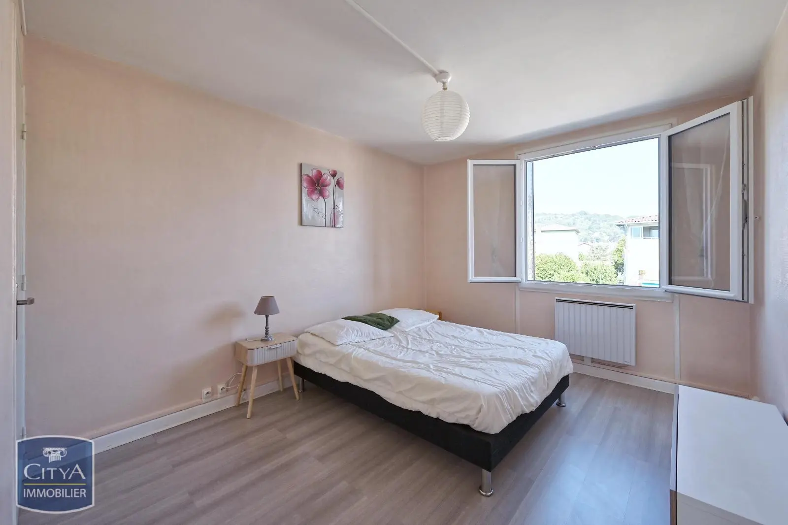 Photo 2 Appartement 4 pièces 56m²