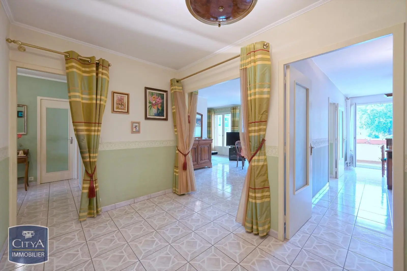 Photo 8 Appartement 5 pièces 118m²