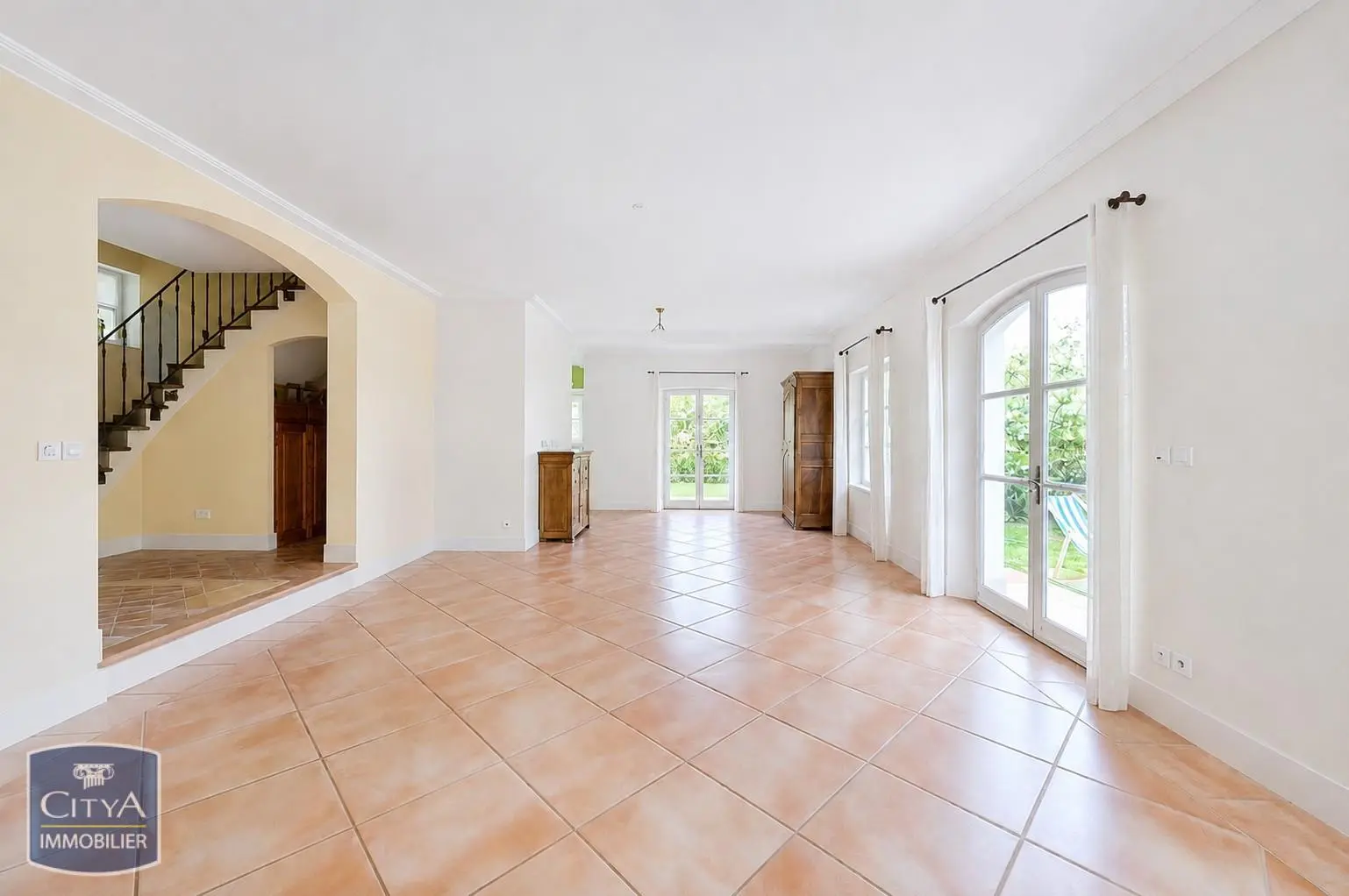 Photo 3 Maison 6 pièces 183m²
