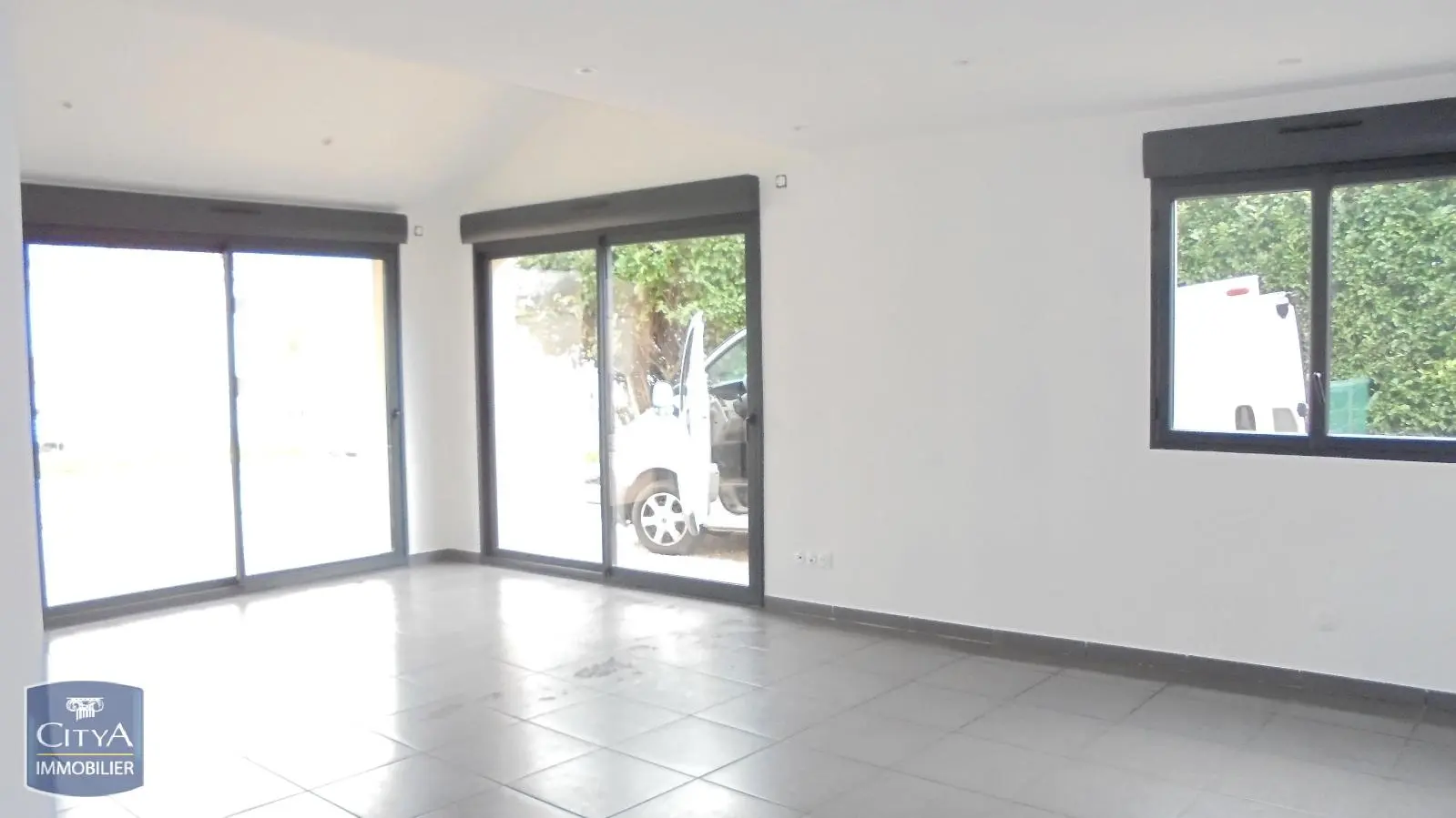 Photo 1 Maison 6 pièces 186m²