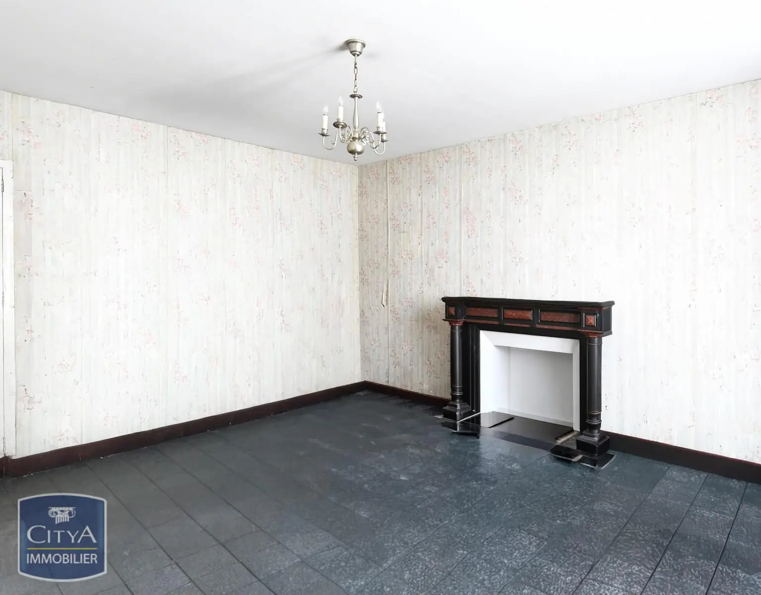 Photo 2 Immeuble 250m²