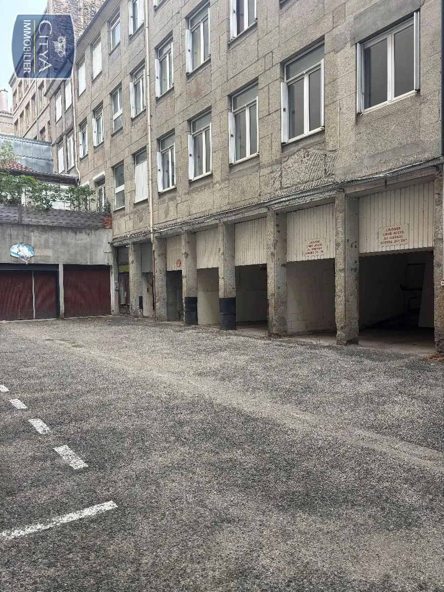 Photo 1 Parking