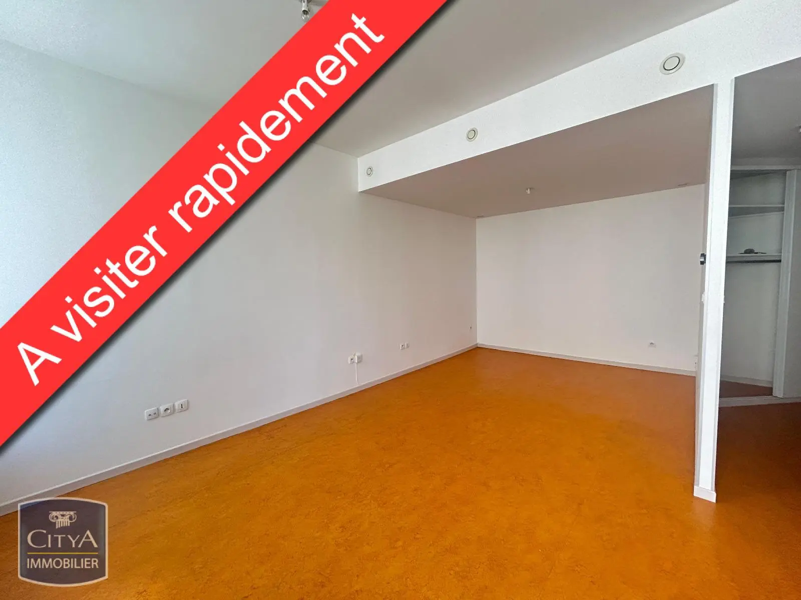 Photo 1 Appartement 1 pièce 41.68m²