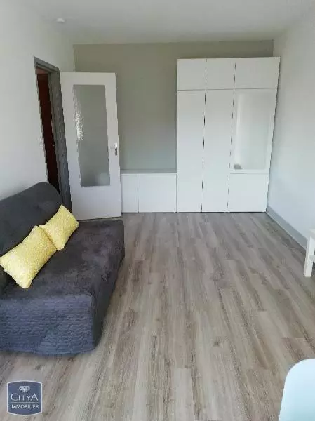 Illustration pour Appartement 1 pièce 35m² Photo Appartement 1 pièce 35m²