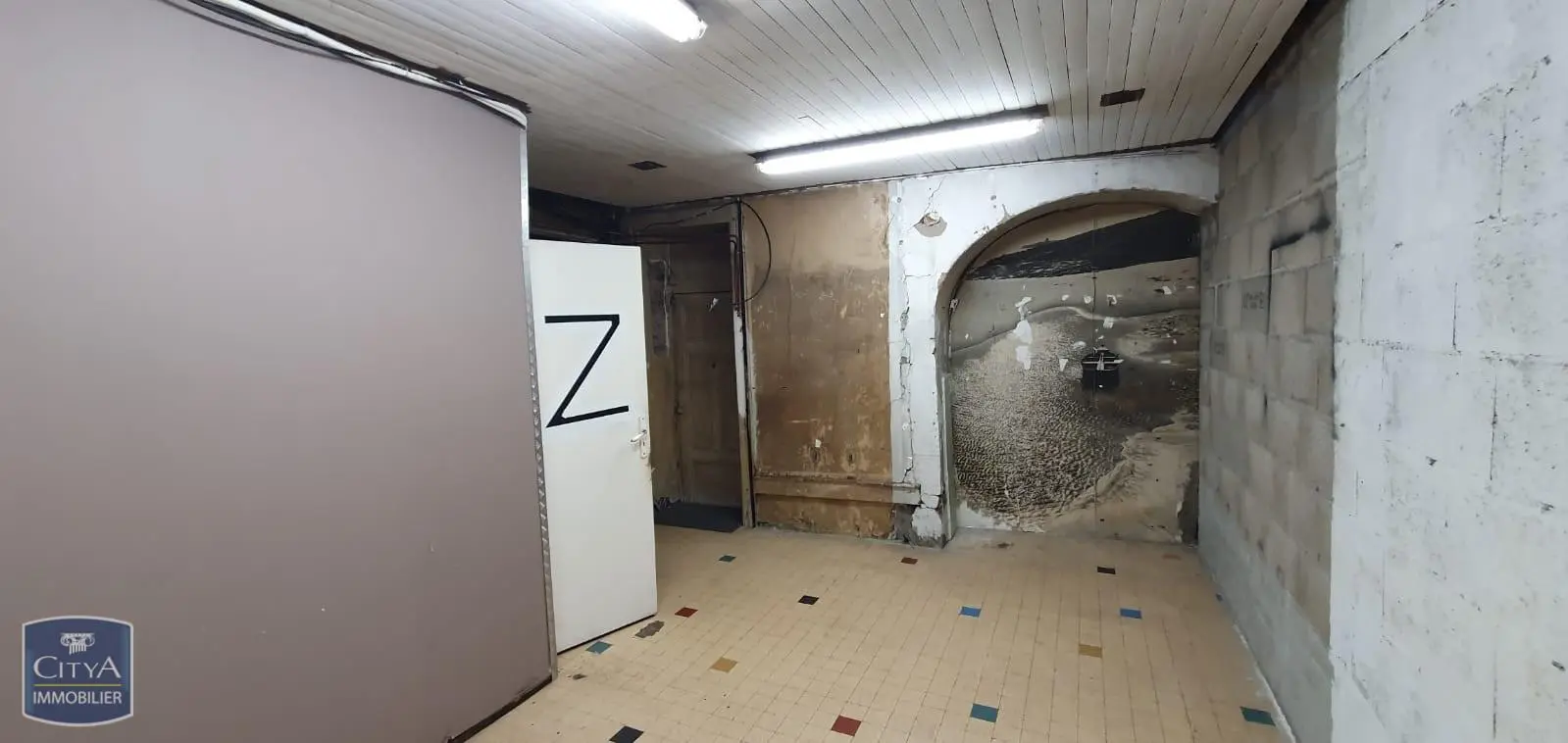 Photo 7 Local Commercial