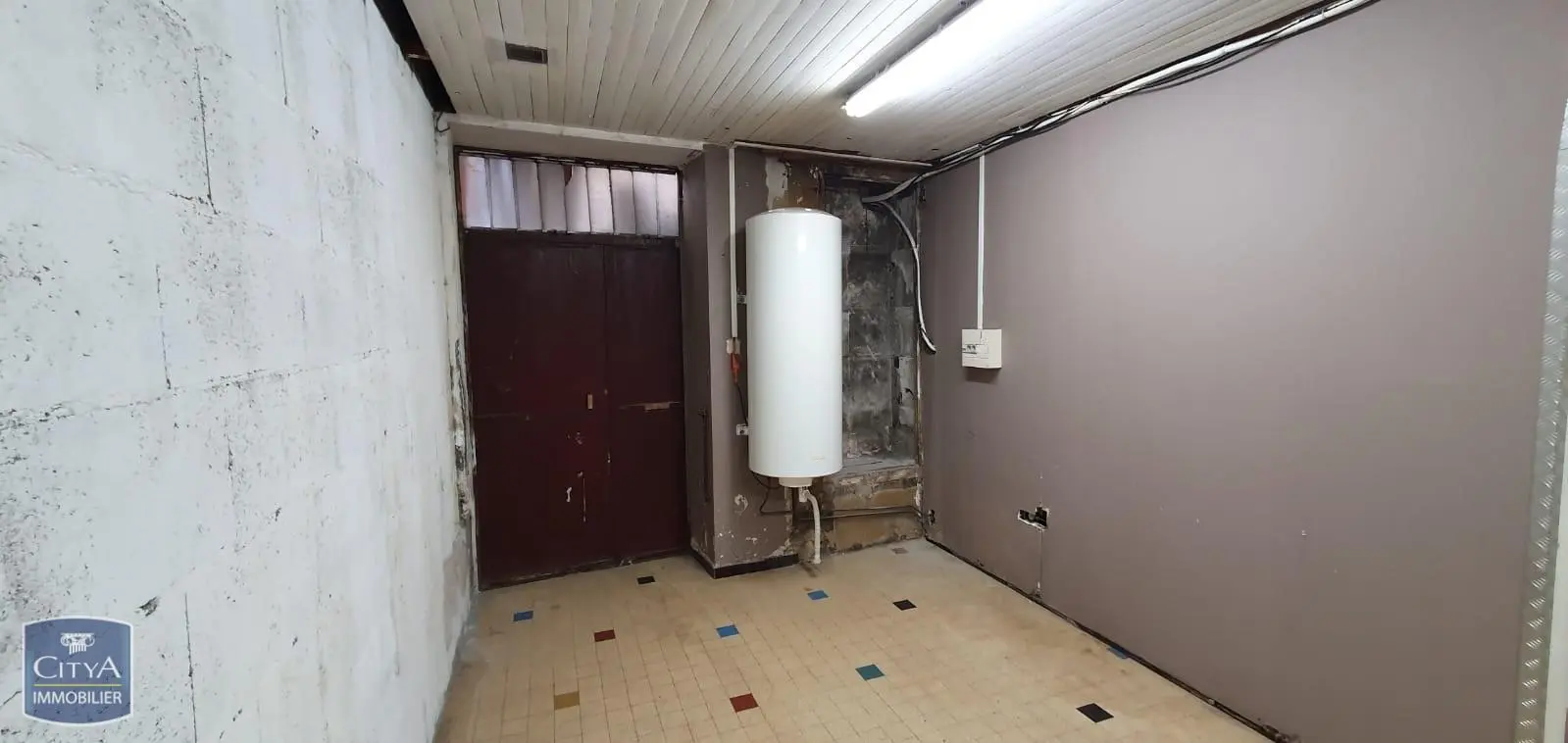 Photo 9 Local Commercial