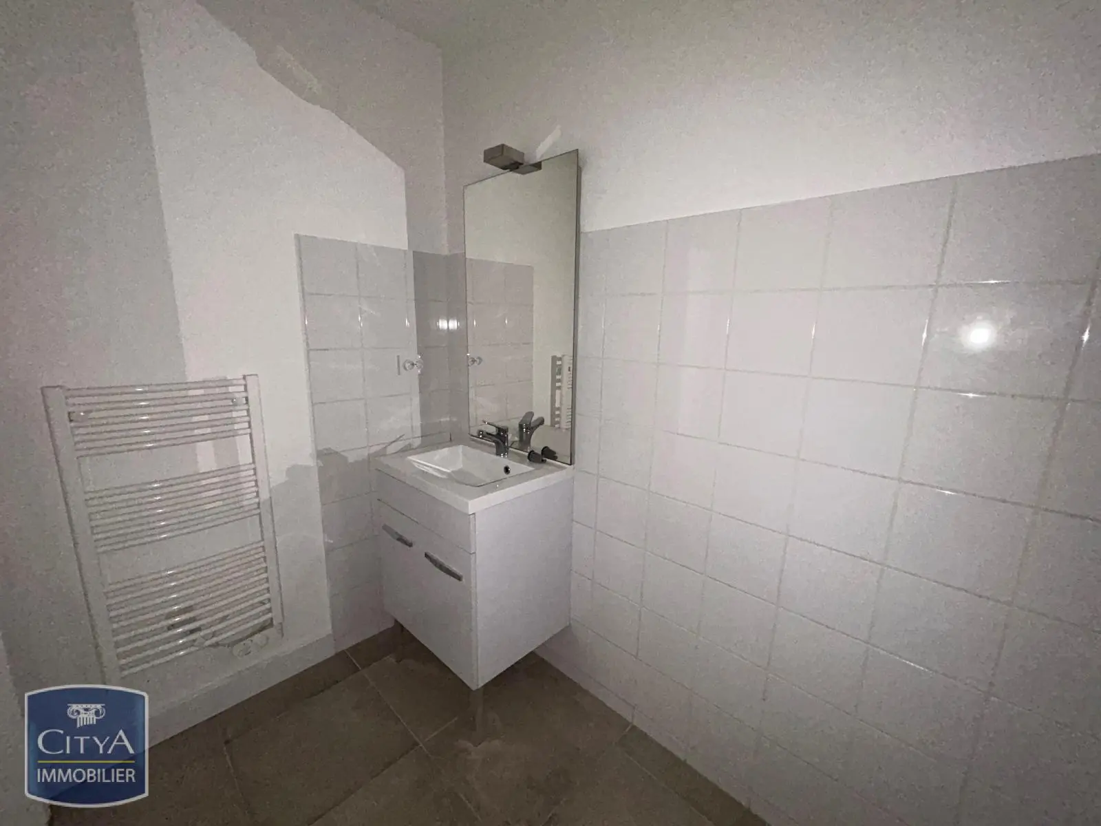Photo 4 Appartement 1 pièce 27.99m²