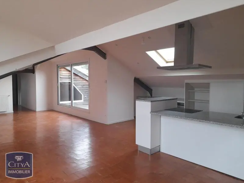 Photo 1 Appartement 5 pièces 110m²