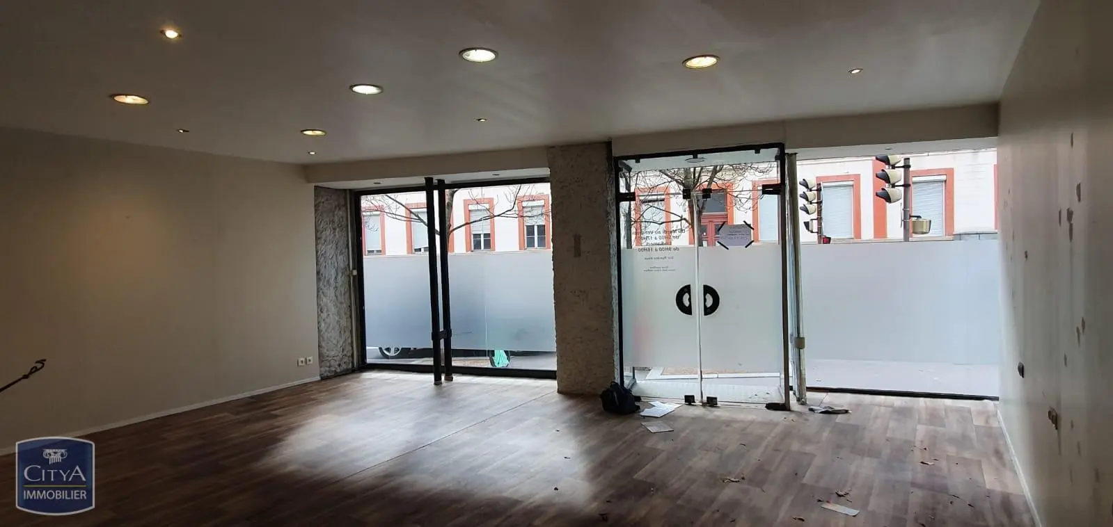 Photo 4 Local Commercial