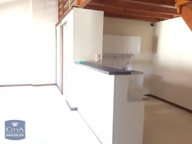 Photo 2 Appartement 1 pièce 37m²