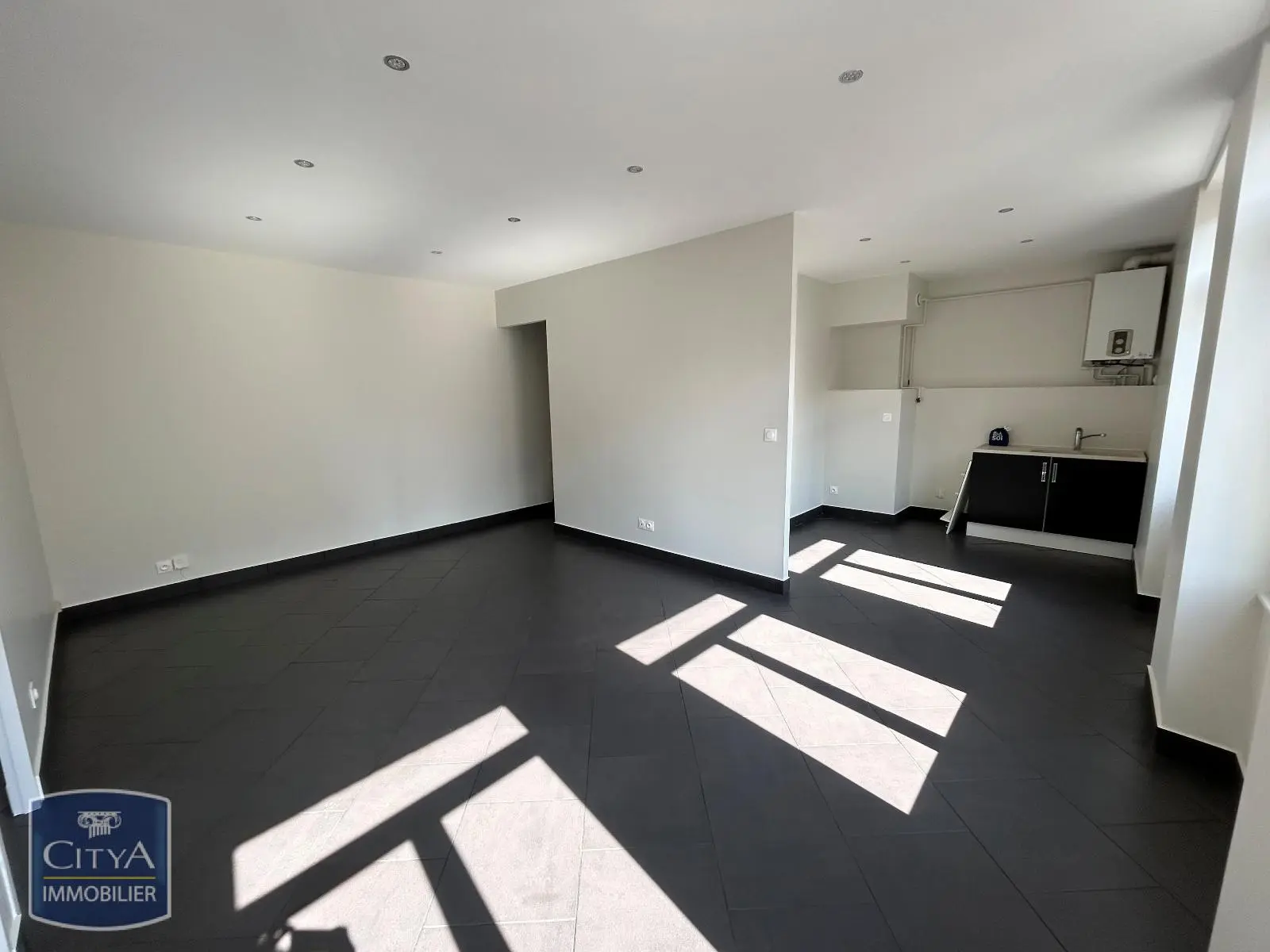 Photo 1 Appartement 3 pièces 56.98m²