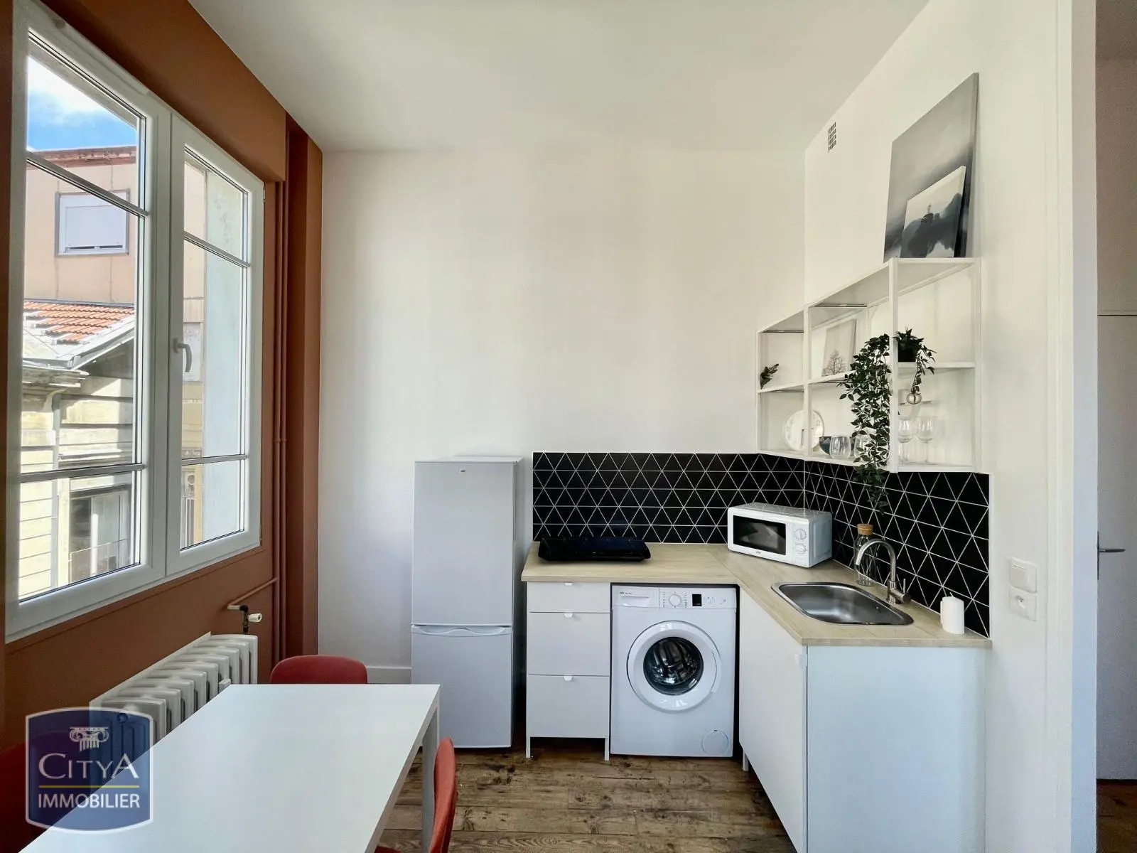Photo 3 Appartement 1 pièce 28.52m²