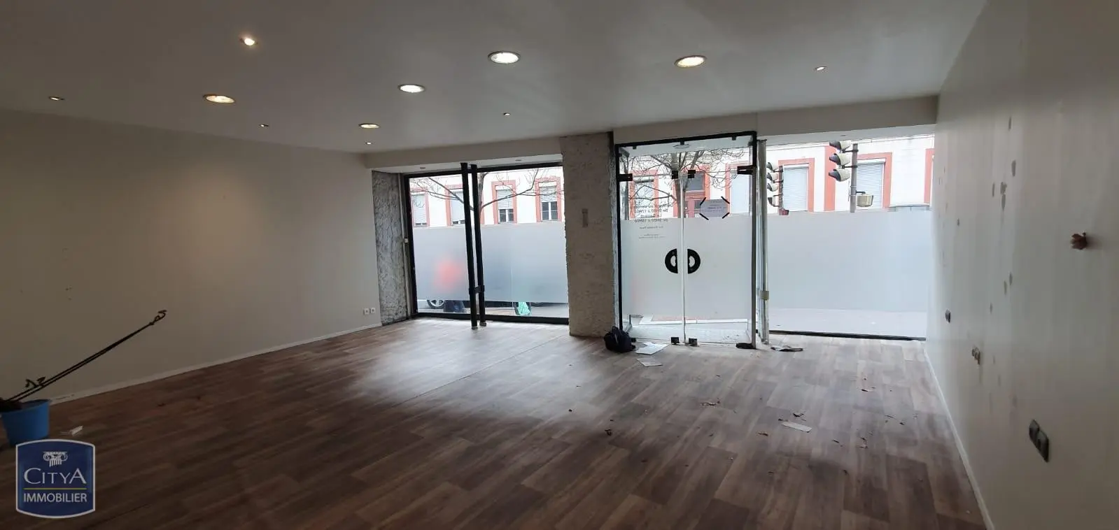 Photo 5 Local Commercial