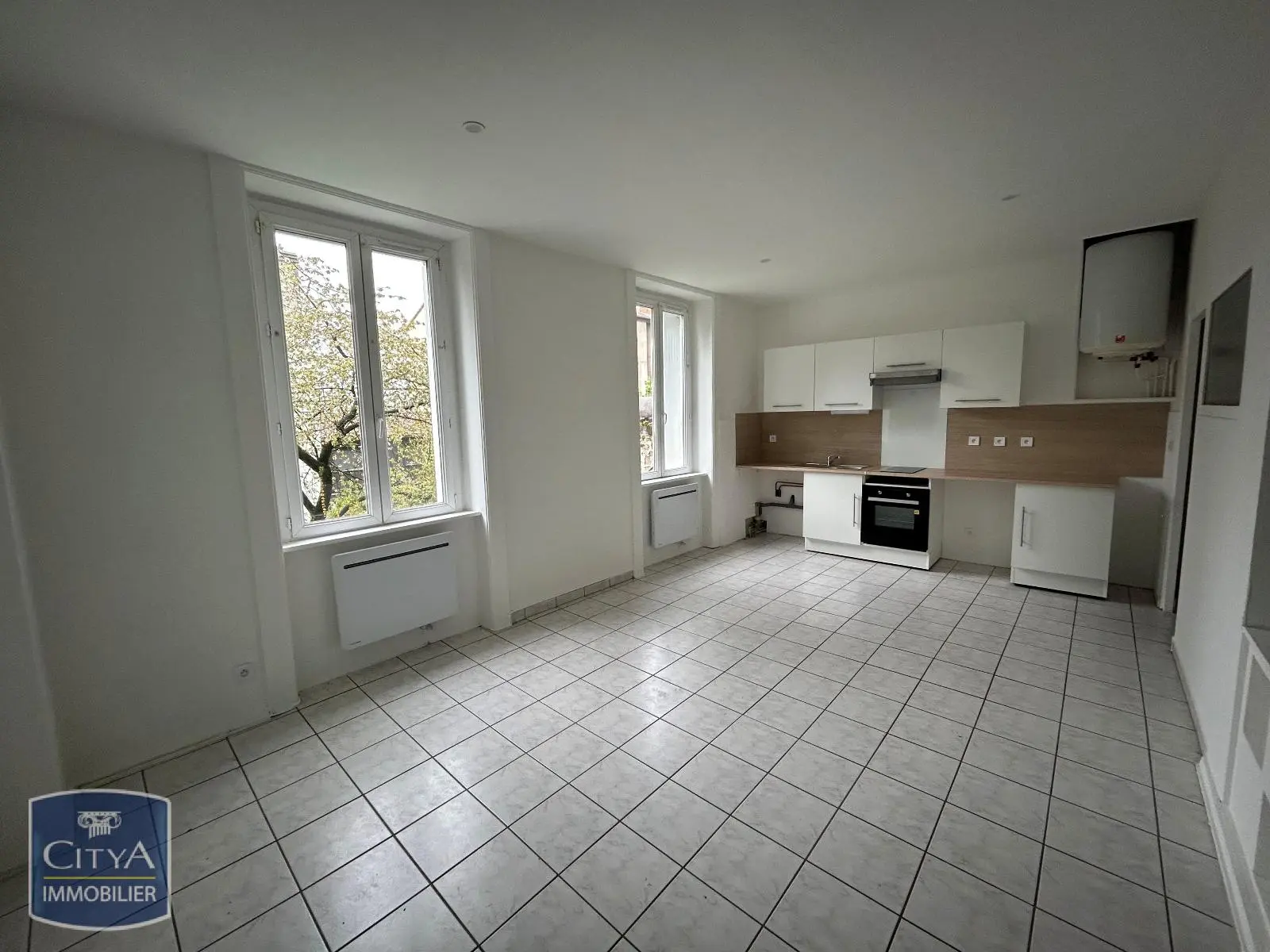 Photo 1 Appartement 1 pièce 37.83m²