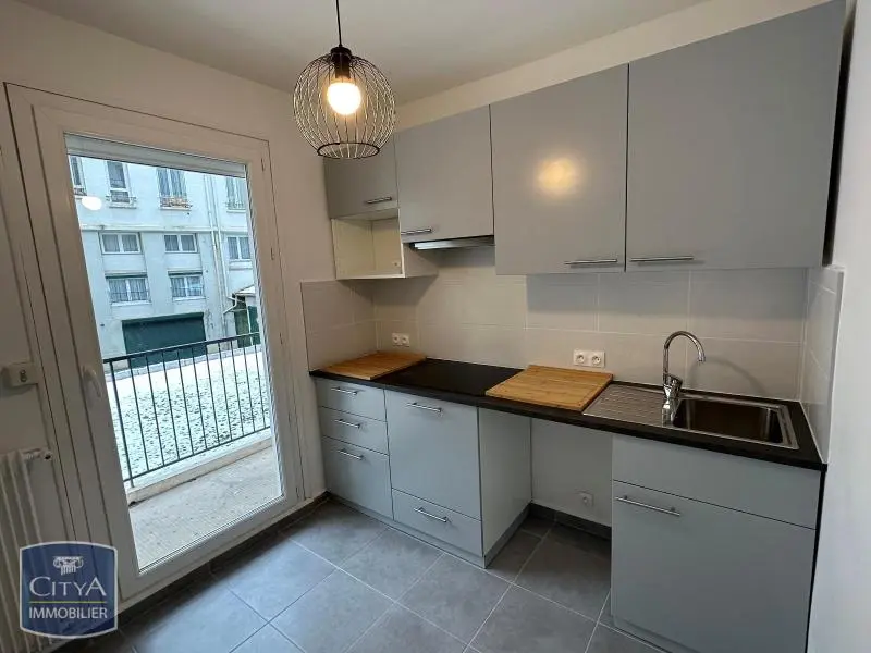 Photo 1 Appartement 1 pièce 35m²