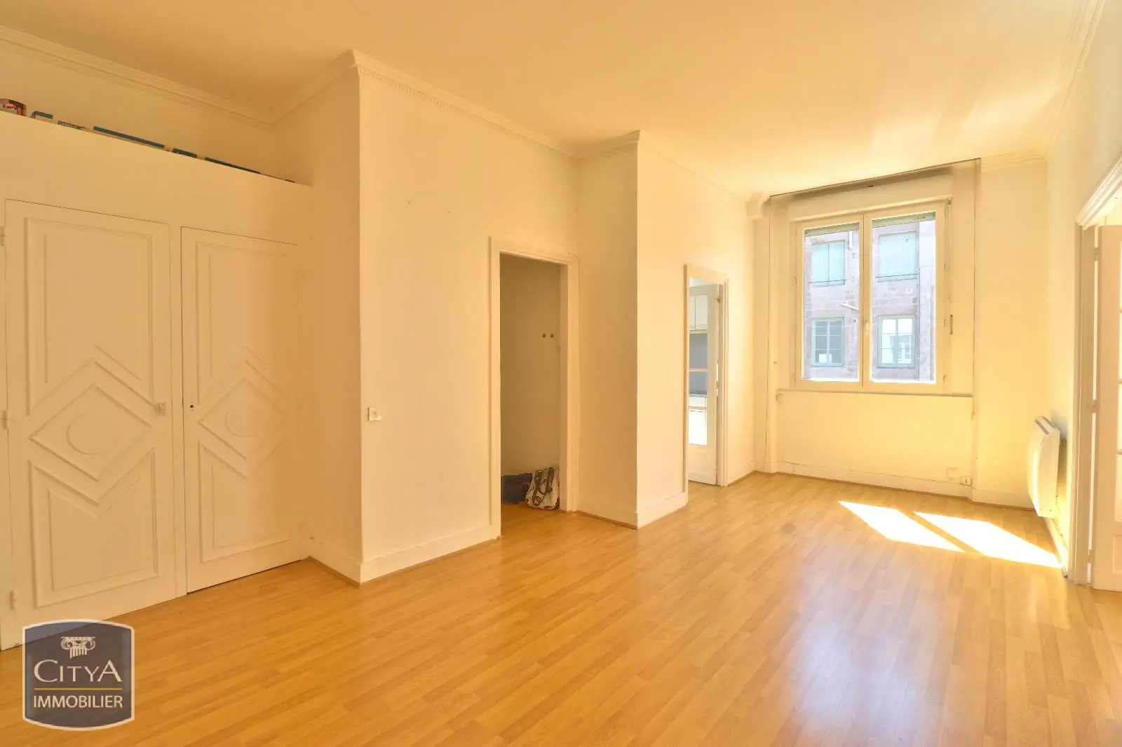 Photo 3 Appartement 1 pièce 64.8m²