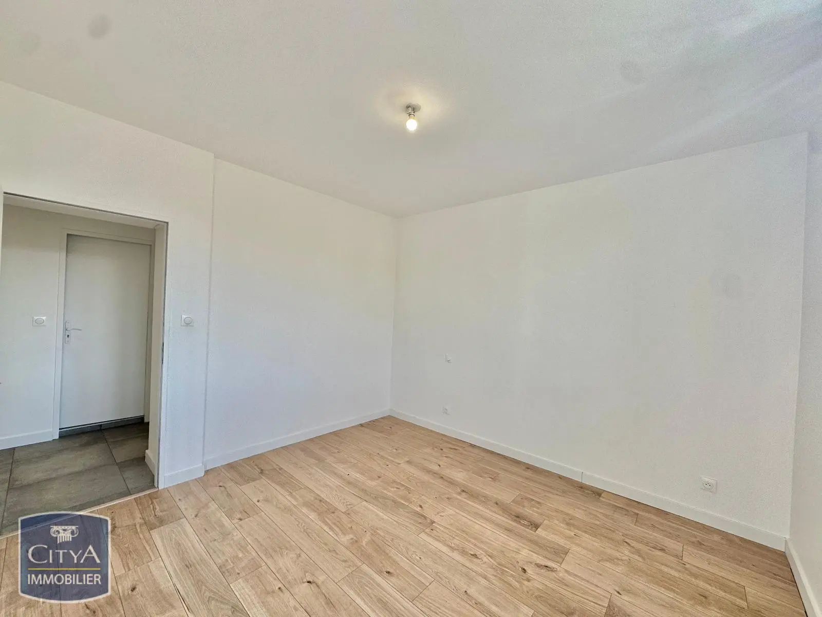 Photo 8 Appartement 2 pièces 57.19m²