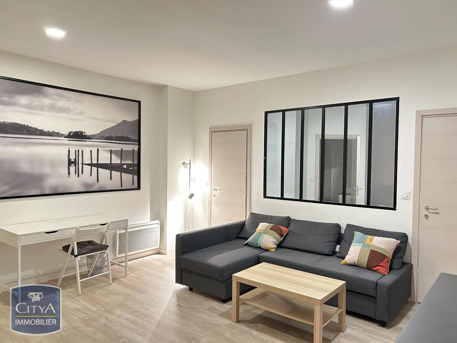 Photo 6 Local Commercial