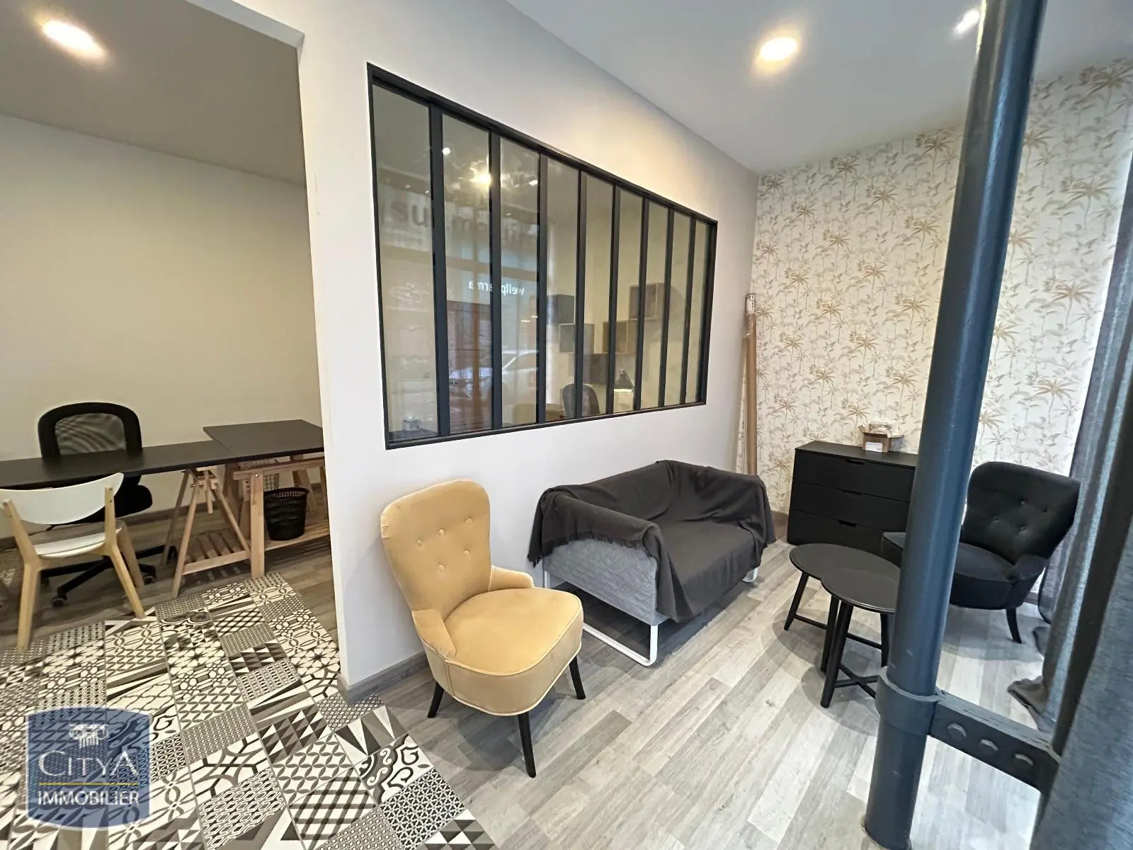 Photo 2 Local Commercial