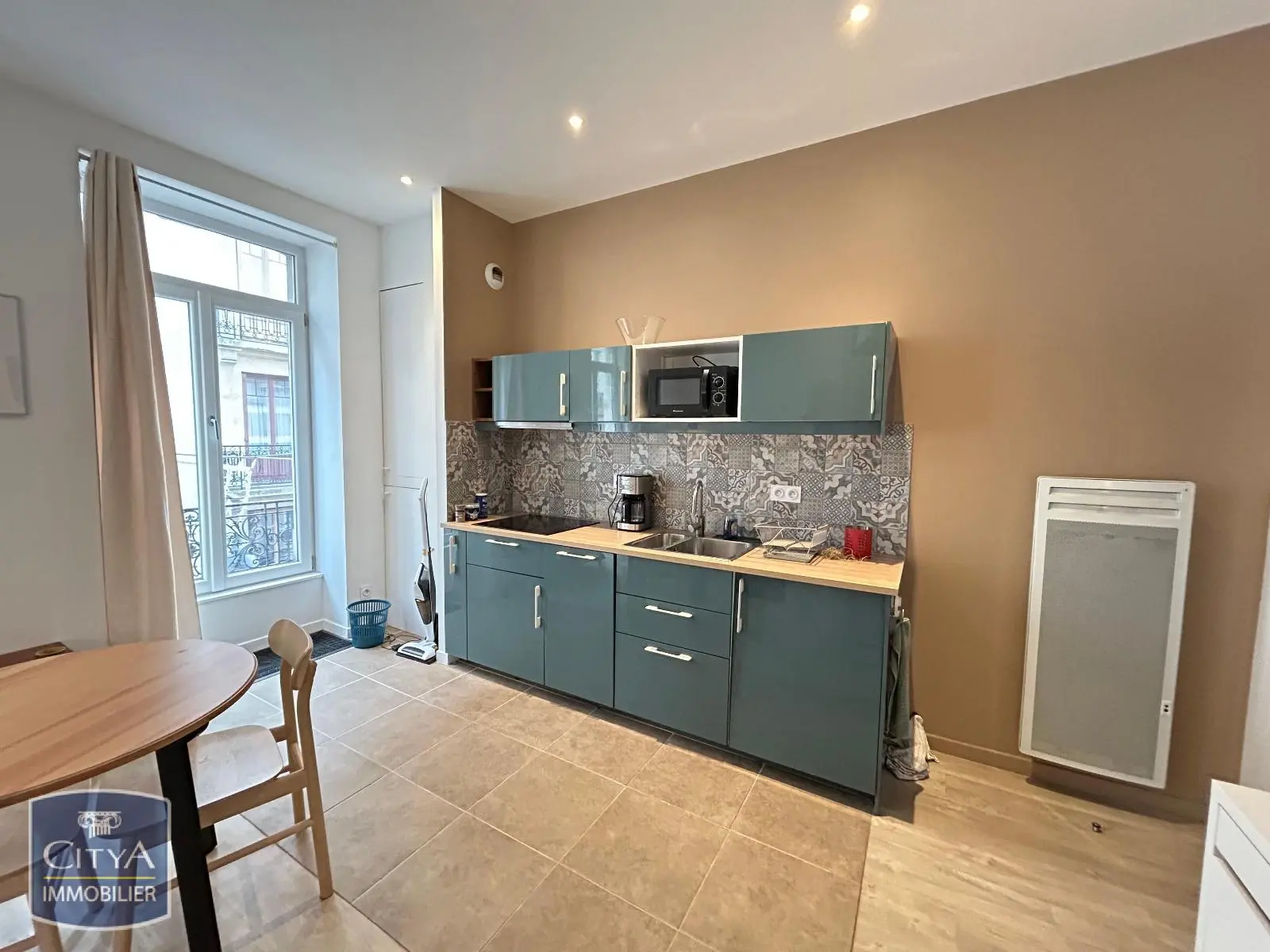 Photo 2 Appartement 1 pièce 24.06m²