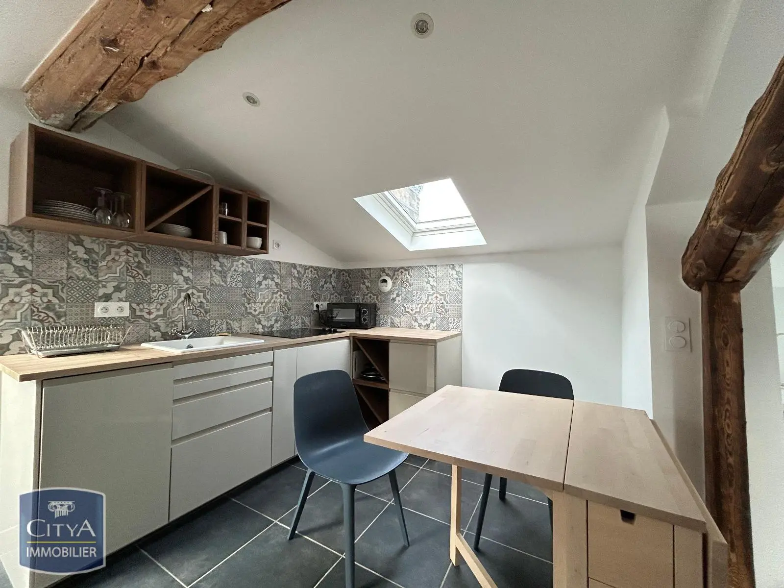 Photo 1 Appartement 1 pièce 24.77m²