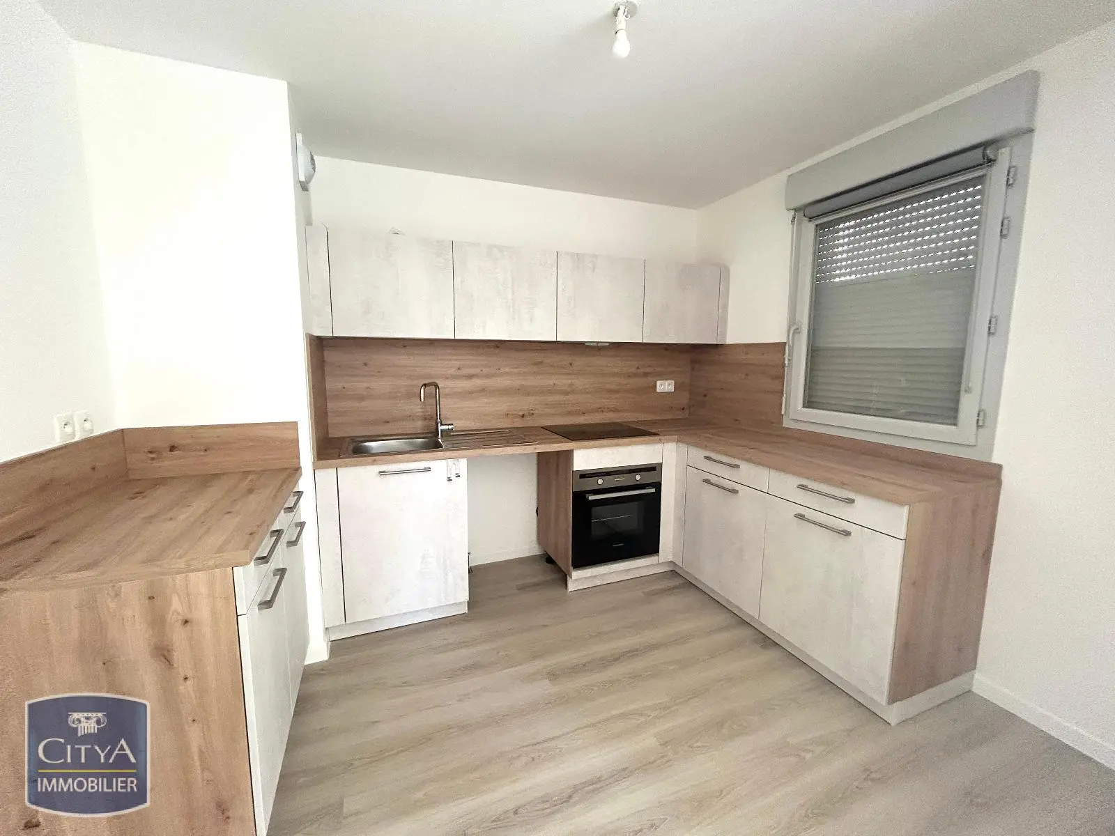 Photo 2 Appartement 4 pièces 84.82m²