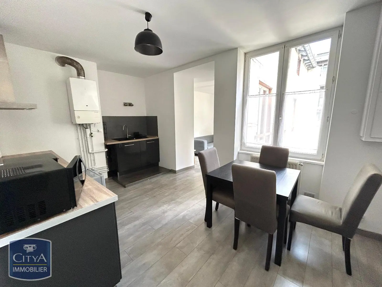 Photo 2 Appartement 2 pièces 41.9m²