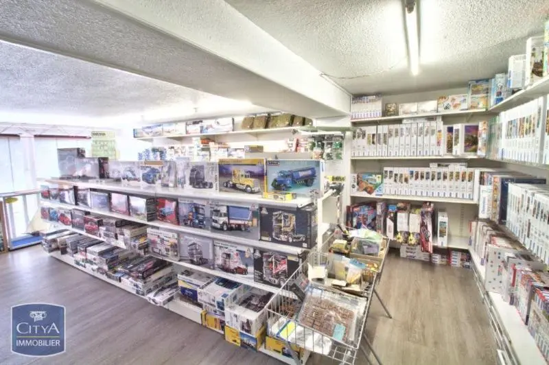 Photo 2 Local Commercial 161m²