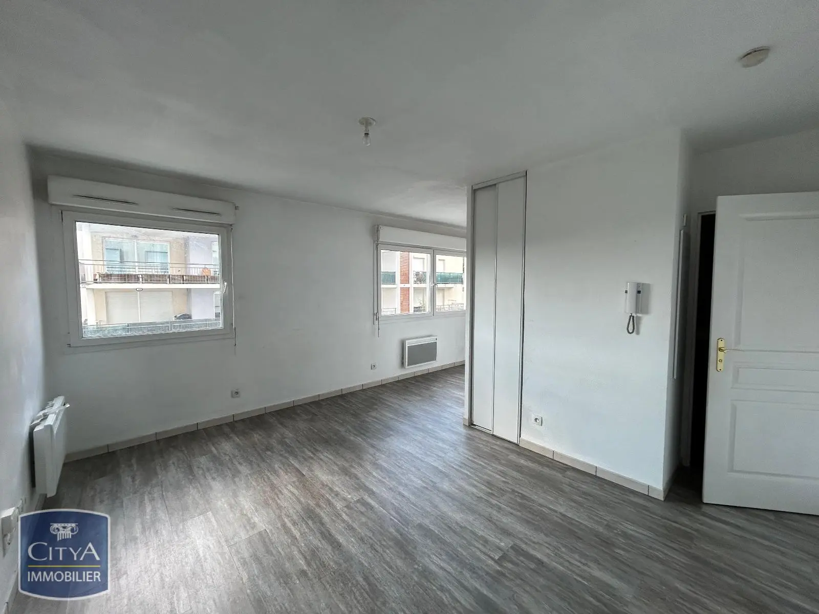 Photo 1 Appartement 1 pièce 25.86m²