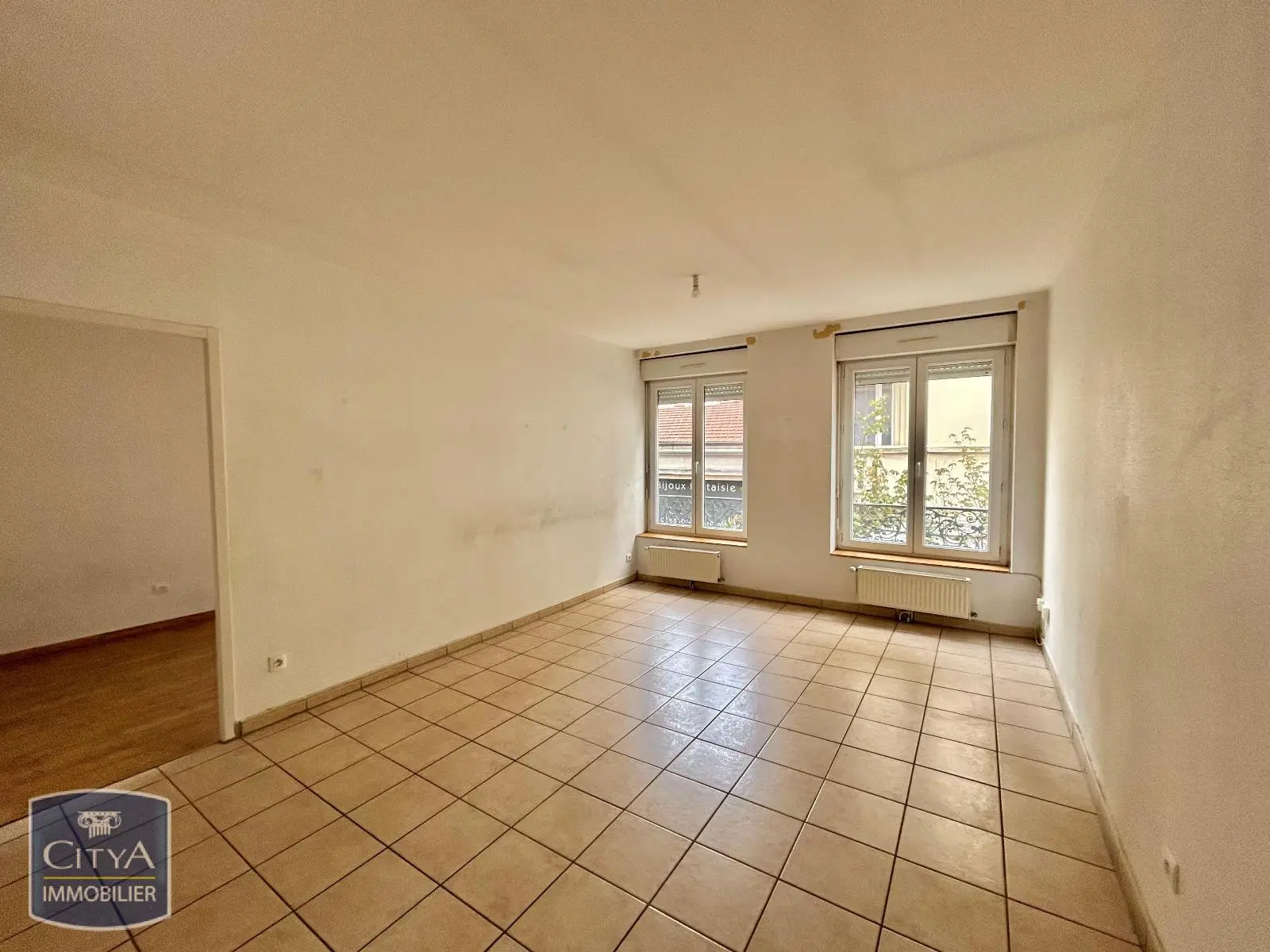 Photo 2 Appartement 4 pièces 80.51m²