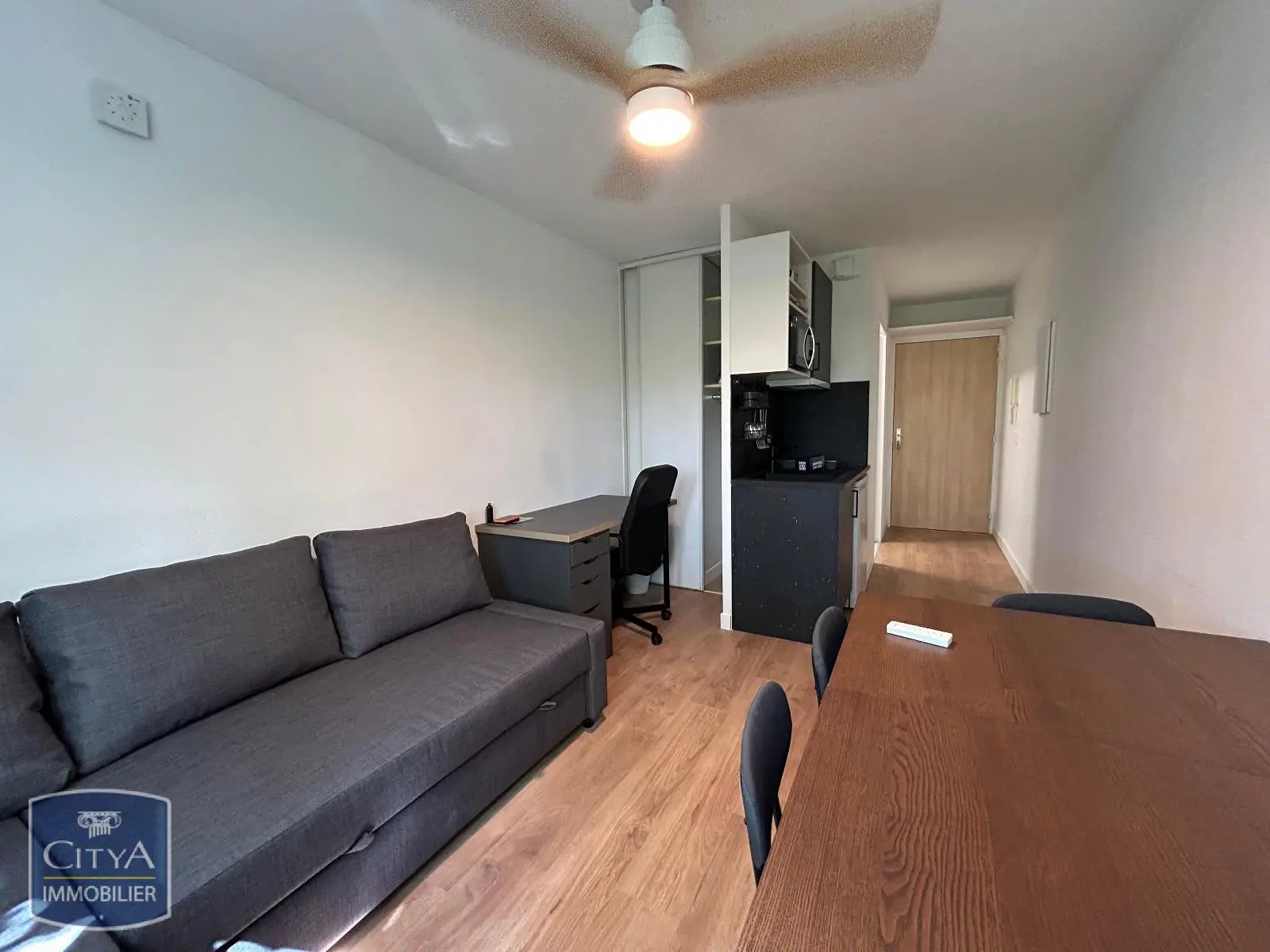 Photo 1 Appartement 1 pièce 19.02m²