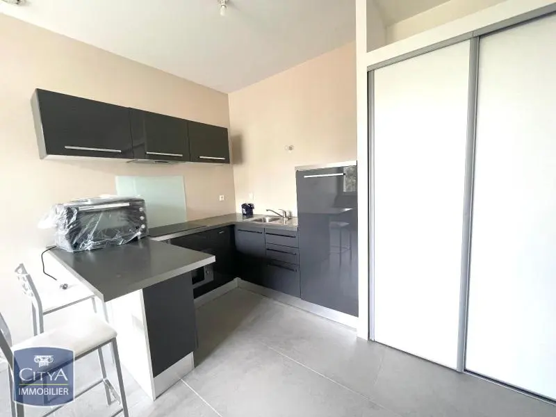 Photo 1 Appartement 1 pièce 33.18m²